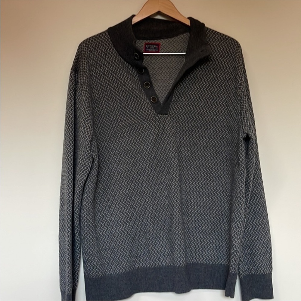 UNTUCKit Wool Sweater Sorensen Cross Stitch Mens 
Size large